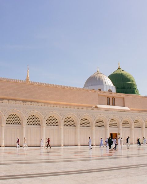 صفة زيارة المسجد النبوي
