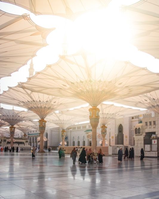 صفات أهل المدينة المنورة