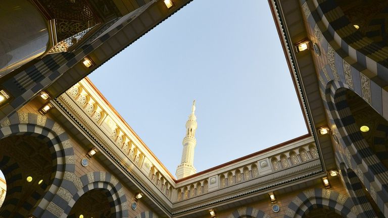 زيارة المدينة المنورة فضلها ومكانتها